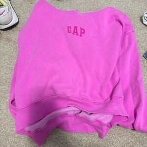 GAP pink sweatshirt